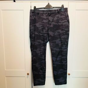 GAP Camouflage Pants (Black / Grey) Size 12